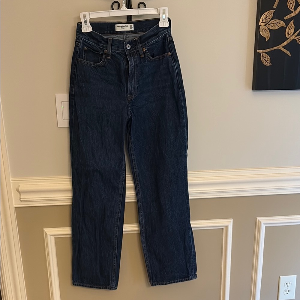 Abercrombie & Fitch High-Rise Straight Leg Jeans